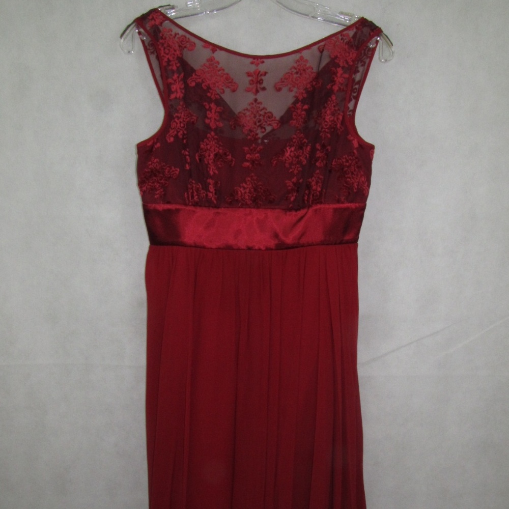 Max and Cleo Sleeveless Dress Sizes 6 8 100% Silk